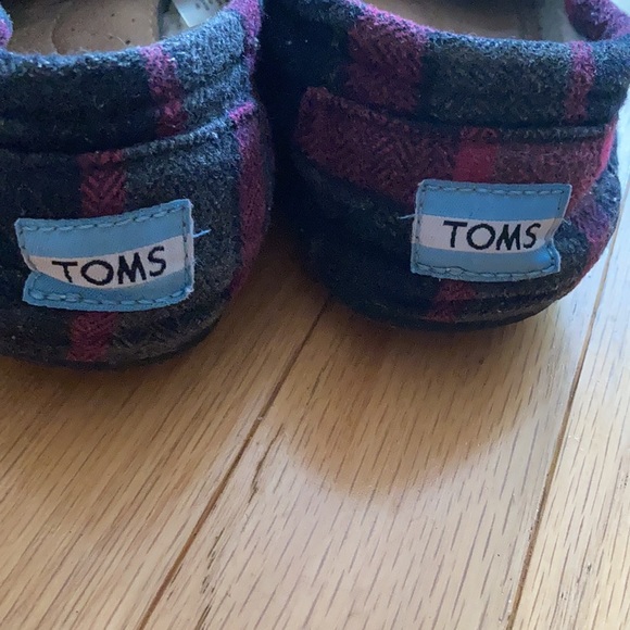 EUC Toms sz 8 - Picture 3 of 5